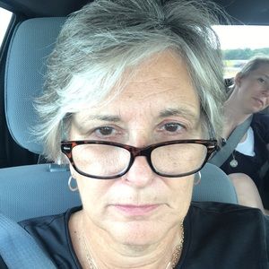 Meet your Posher, Bonnie